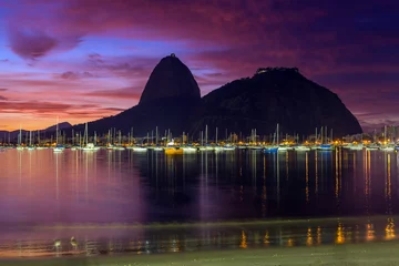 Photo sur Aluminium Copacabana, Rio de Janeiro, Brésil Sunrise view of Copacabana and mountain Sugar Loaf