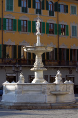 Italia,Toscana,Prato,piazza della Cattedrale,la fontana.