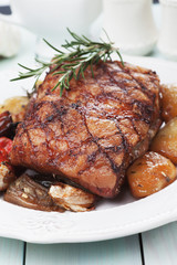 Roasted bacon with spicy tomato