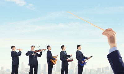 One man band © Sergey Nivens