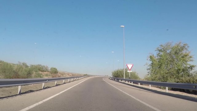 conducir / trayecto a c&aacute;mara r&aacute;pida desde Fuenlabrada hasta Parla por carretera, Madrid,Espa&ntilde;a