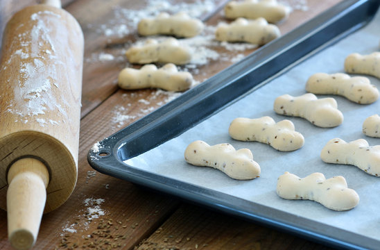 Chr&auml;beli - Anisb&ouml;gen / Zubereitung, Backen, Wallholz, Backblech 