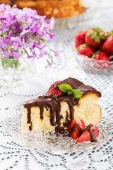 Cheesecake with strawberries and chocolate.