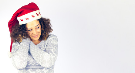 Ragazza Afro Babbo Natale con pacchetto
