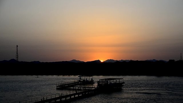 schoener sonnenuntergang strand aegypten
