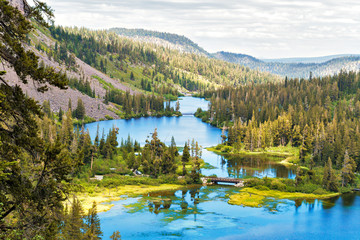 Naklejka premium Twin Lakes near Mammoth Lakes at Inyo National Forest Park, California, USA
