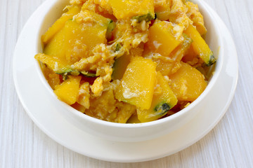 Stir-fried pumpkin with egg