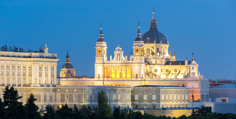 Obraz premium Almudena Cathedral Madrid