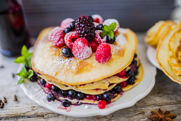Pancakes with frutti di bosco