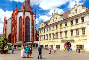 Obraz premium Auf dem Marktplatz vor der Martienkapelle