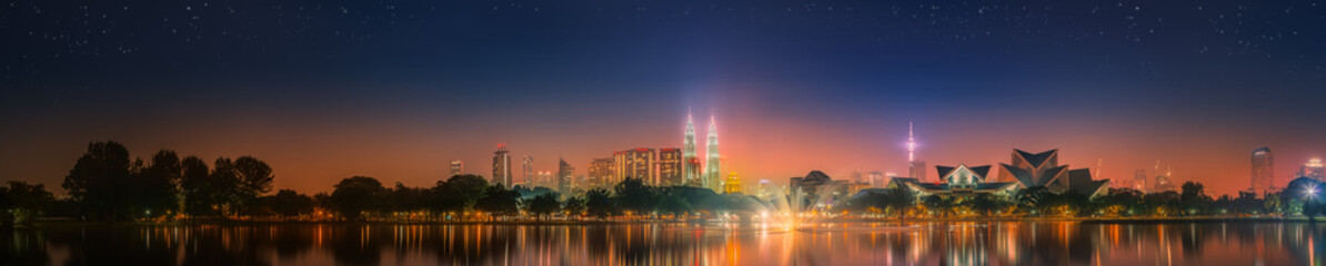 Fototapeta na wymiar Kuala Lumpur night Scenery, The Palace of Culture