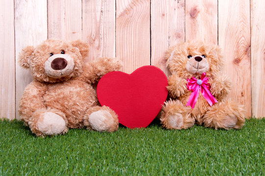 Couple toy bears with love valentine concept