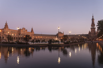 Obraz na płótnie Canvas Hermosa y monumental plaza de España de Sevilla, Andalucía