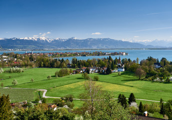 Blick auf die Halbinsel Lindau