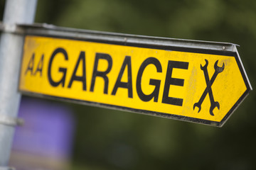 Garage indicator sign