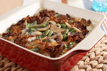 Baked beans with onion