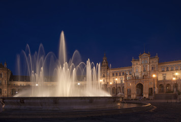 la Sevilla Monumental, plaza de España de Aníbal González