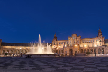 la Sevilla Monumental, plaza de España de Aníbal González