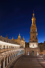 Fototapeta na wymiar Monumentos de la ciudad de Sevilla, La plaza de España