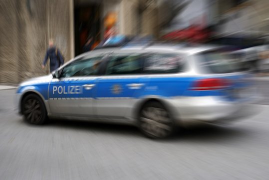 Polizei bei einem Einsatz in der Innenstadt von Köln