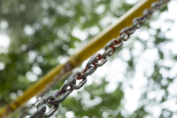 Swing chain