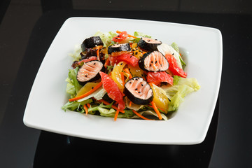 salad with salmon