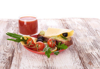 sardines on slice bread