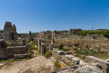 Fototapeta na wymiar Ancient ruins of Perge. Turkey