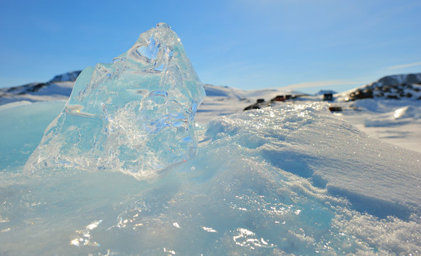 Crystal clear ice