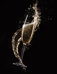 Photo sur Plexiglas Alcool Verres de champagne avec splash