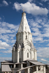 Fototapeta premium Church of the Ascension, Kolomenskoye Park in Moscow Unesco World Heritage