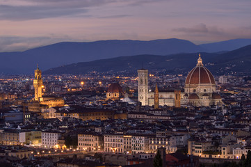 Fototapeta na wymiar Florence, cityscape at dusk