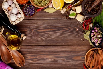 Foto op Plexiglas Various spices on wooden background © karandaev