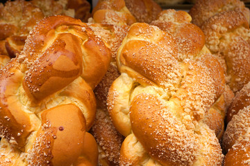 Wheaten loafs. White bread.