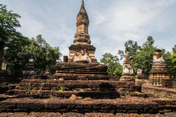 Wat Chedi Chet Thaew at Srisatchanalai historical park in Sukhot