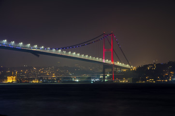 Fototapeta na wymiar İstanbul Boğaz Köprüsü