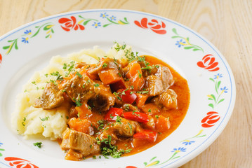 mashed potato with meat