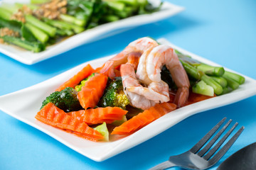 stir fried vegetables with shrimp
