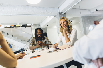 Obraz premium Business people talking in office