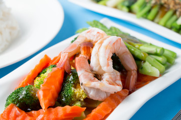 stir fried vegetables with shrimp