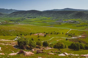 Spring season In Iraqi landscape near Kirkuk city © bilalizaddin