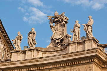 Fototapeta na wymiar View of St. Peter's Basilica against sky