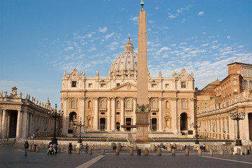 Fototapeta na wymiar Exterior view of St. Peter's Basilica against sky