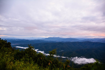 Obraz premium Landscape in rural Thailand with morning sun 