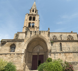 Fototapeta na wymiar Montagnac (France), gothic church