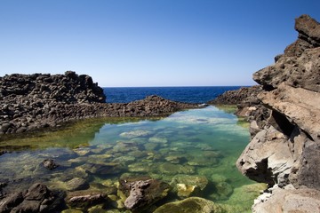 Fototapeta na wymiar Pantelleria beach
