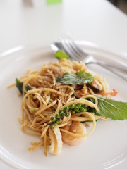 Spaghetti bolognese with cheese