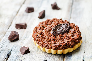 chocolate tartlet