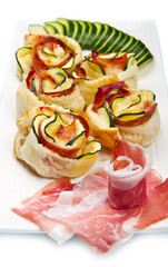 roses puff pastry with zucchini and bacon