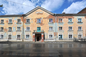 residential building of Stalinist architecture in the city of Zl